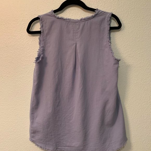 Sleeveless Top with Frayed Hem - Picture 3 of 6